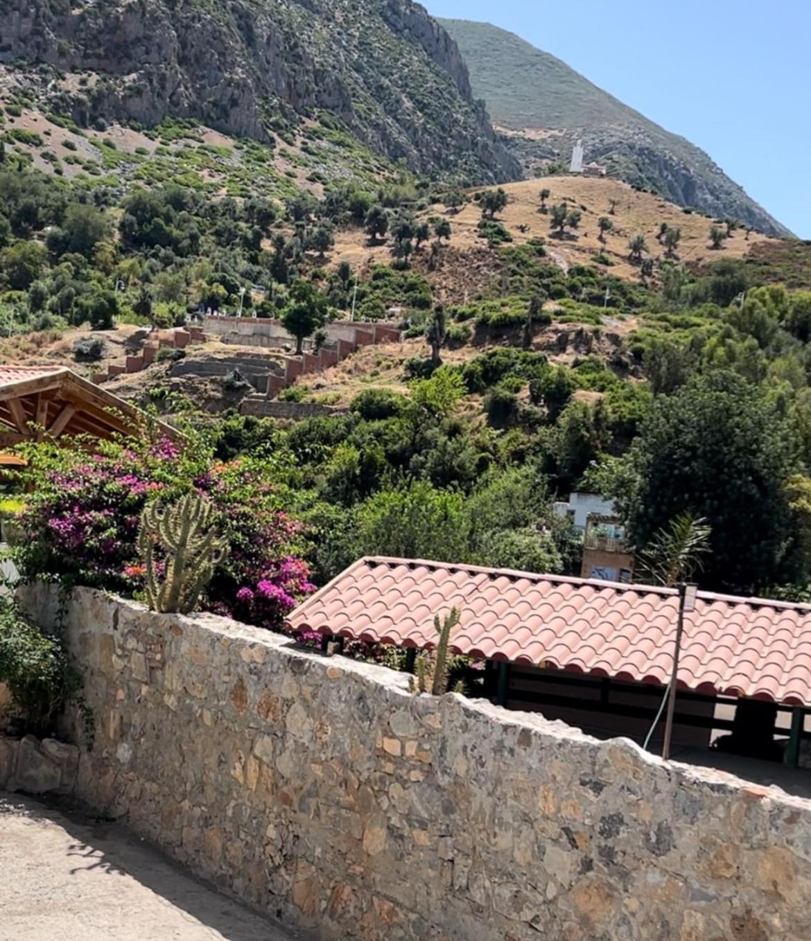 Maison D'Hote Bien Equipe Au Centre De Šafšawán Exteriér fotografie